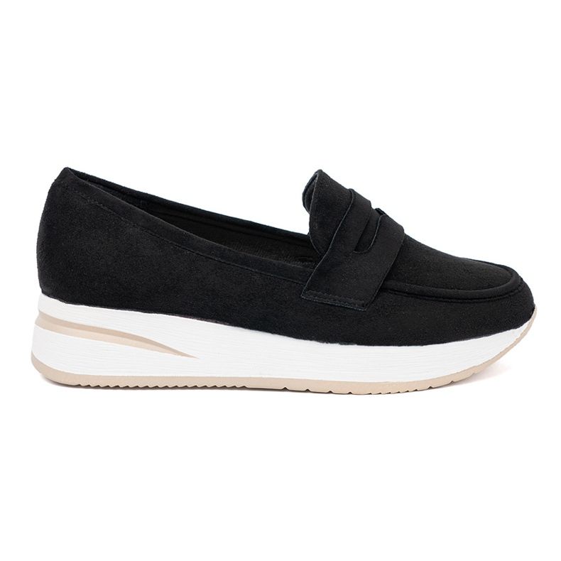 Shelvt Black moccasins on a suede platform