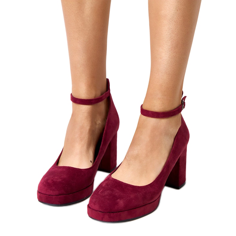 Burgundy pumps on the massive barola post red