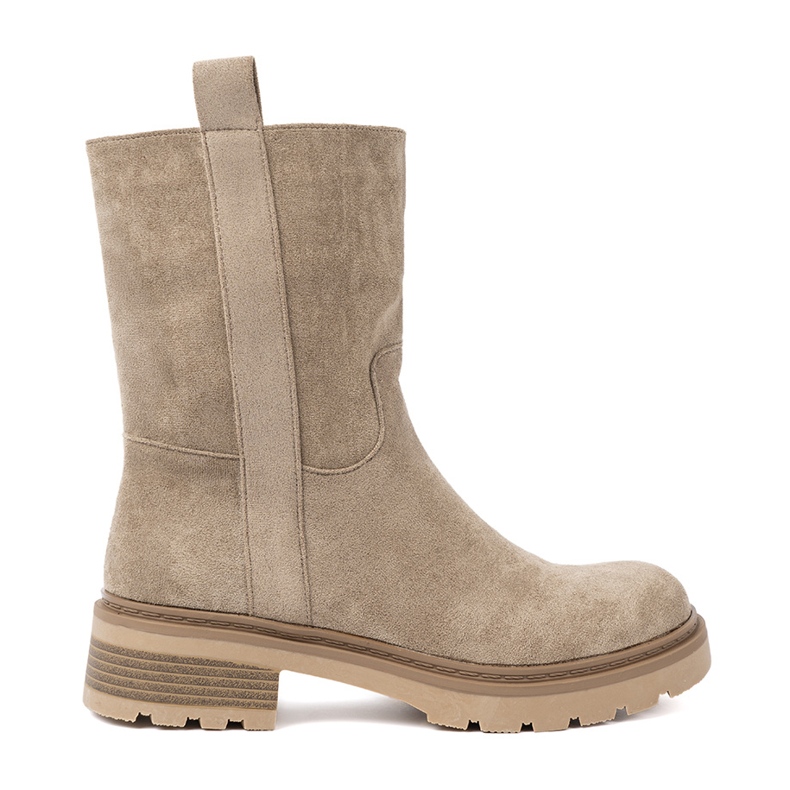 Shelvt Beige boots on a thick sole with ankle upper