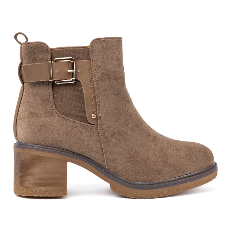 Shelvt Stylish beige boots with a comfortable heel
