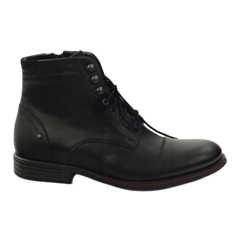Black winter boots with a Pilpol 6009 zipper
