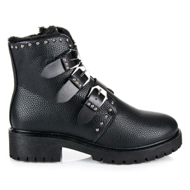 Workers betler black