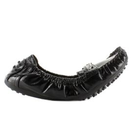 821-1V black lacquer ballerinas moccasins