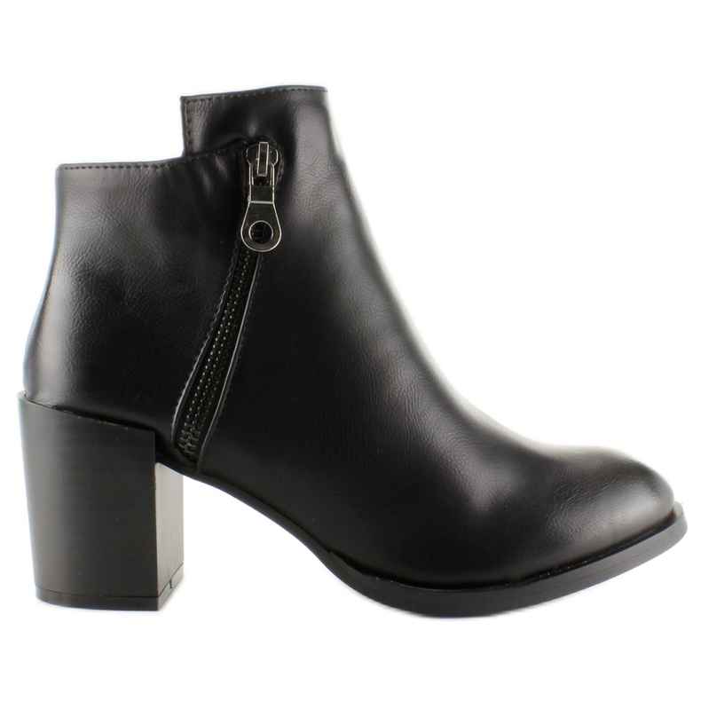 Wide-heeled boots G389 Black