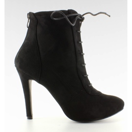 High heels with lace-up Black