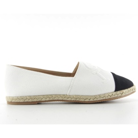 Esapdryle with embossed letters T267 white