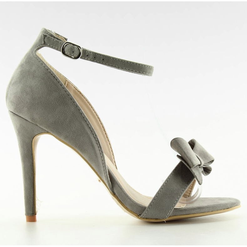 Sandals on a pin with a bow 6101 gray grey
