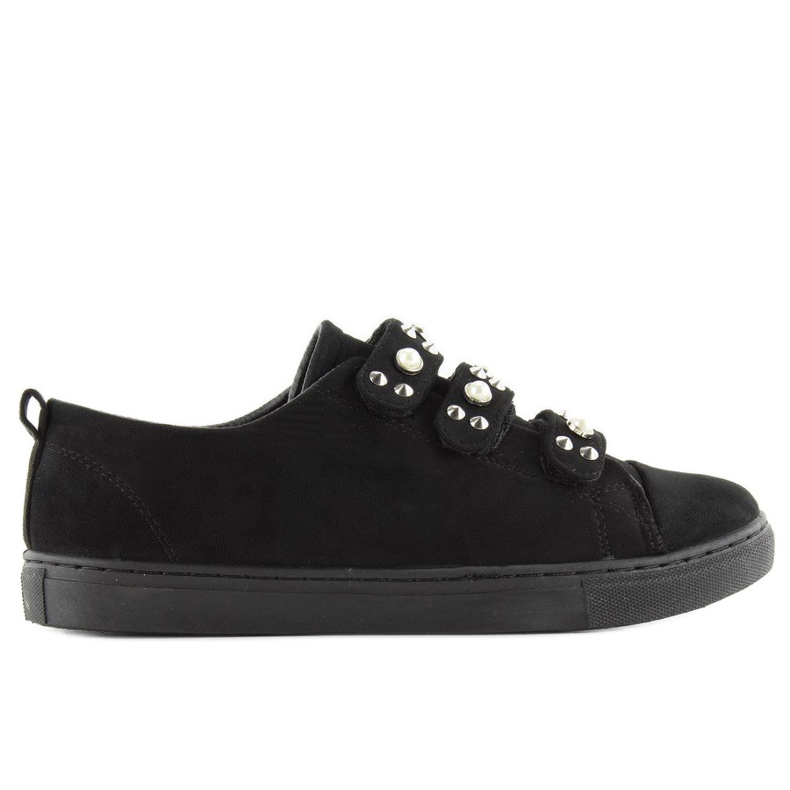 Sneakers with l1078 Black pearls