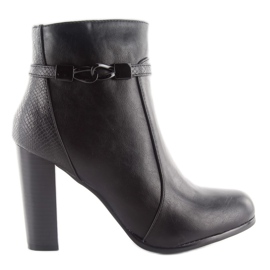 Elegant high-heeled boots a821 black