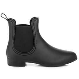 Black galoshes Black galoshes