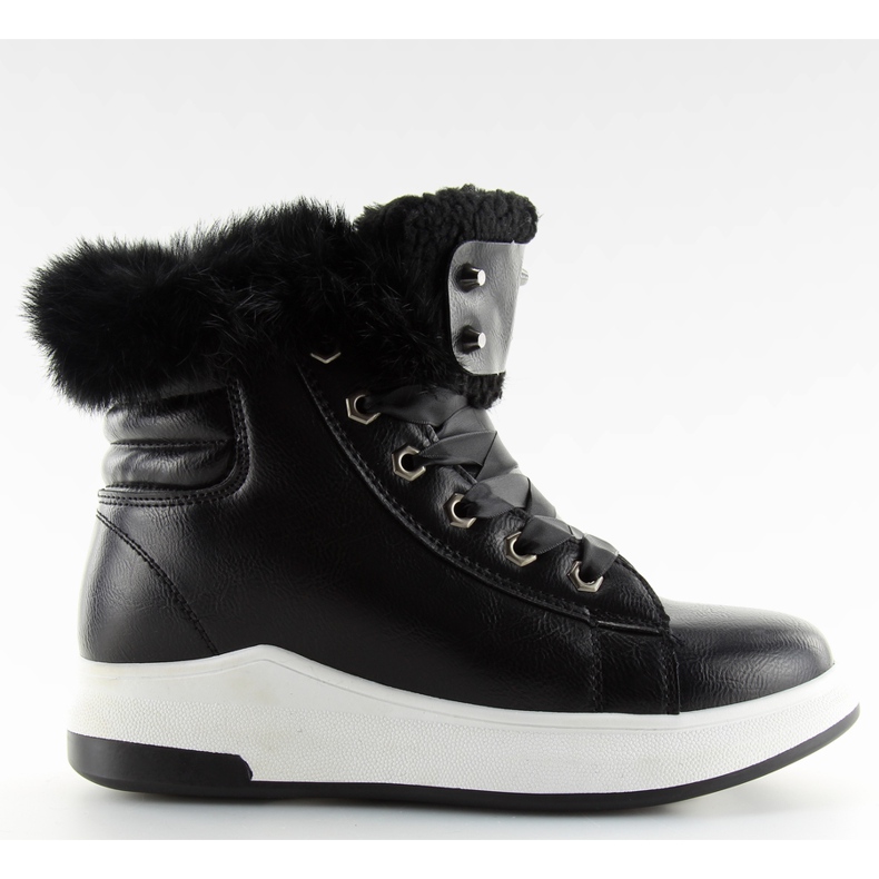Insulated Sports Shoes black KB-039 Black