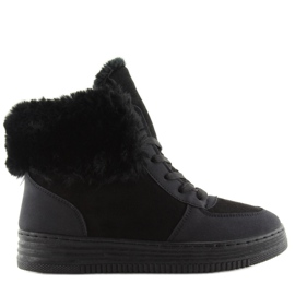 Black sneakers thickly insulated R138 black