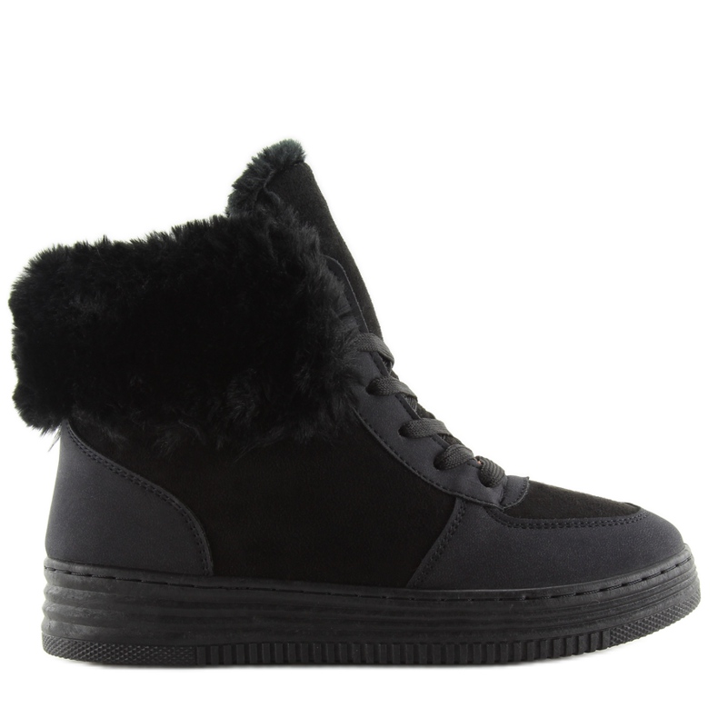 Black sneakers thickly insulated R138 black