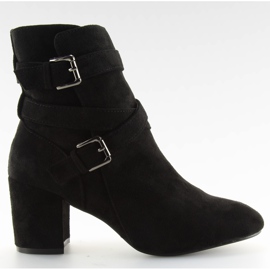 Black boots with wide heels CL62 black