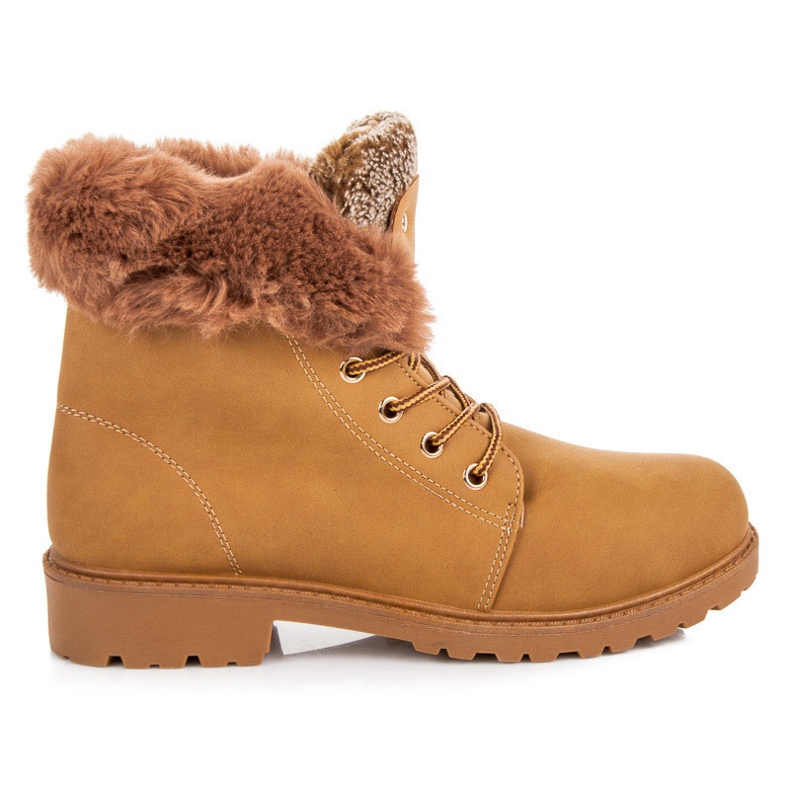 Mannika Camel trappers with fur brown multicolored