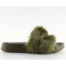 Green S37 green slippers with fur Green S37 green slippers with fur