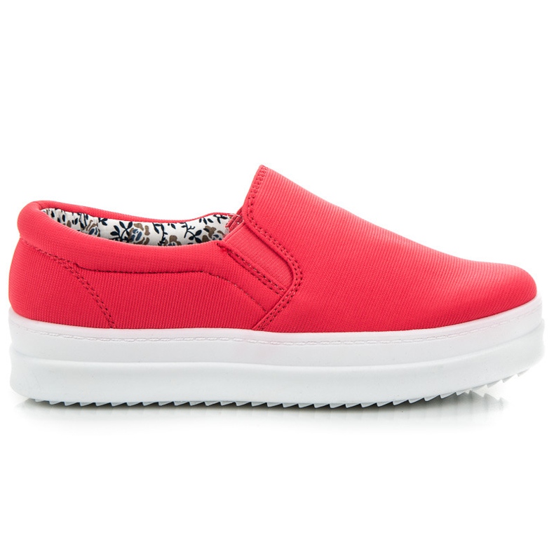 Mckeylor Red slipons on the platform