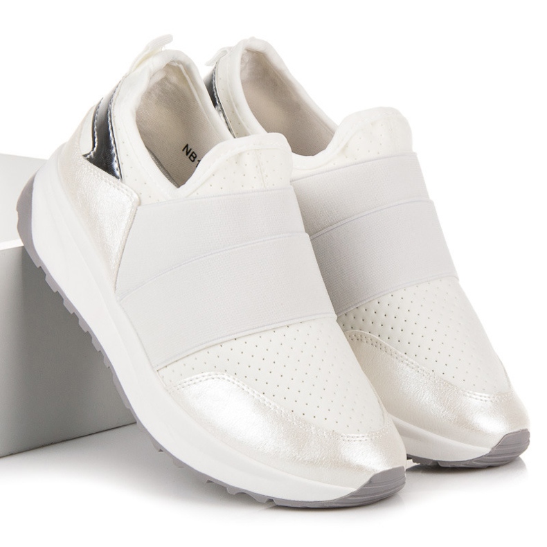 Slip-on Sports Shoes white