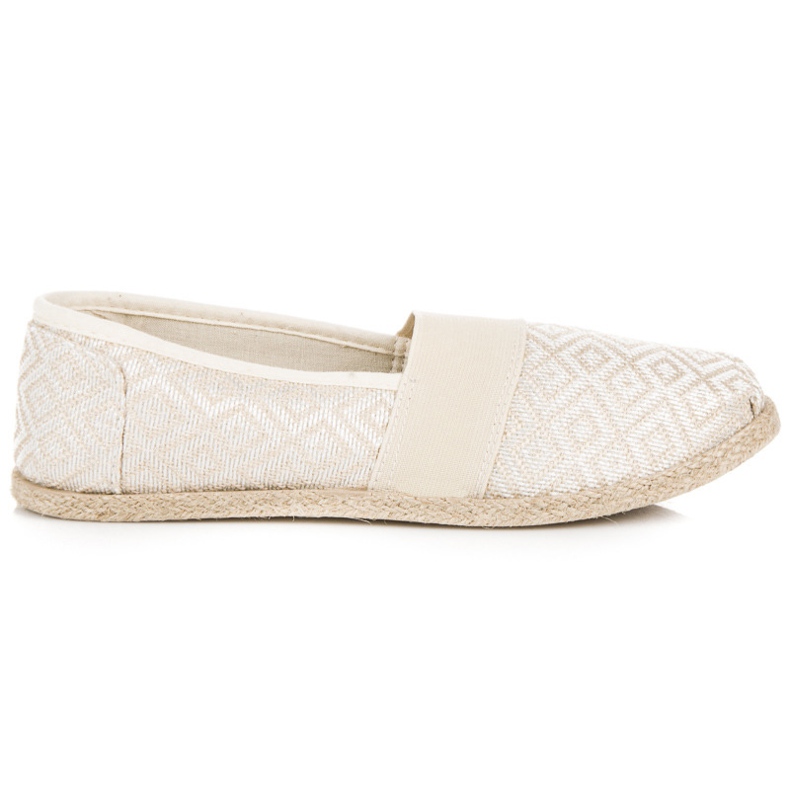 Beige espadrilles with a pattern