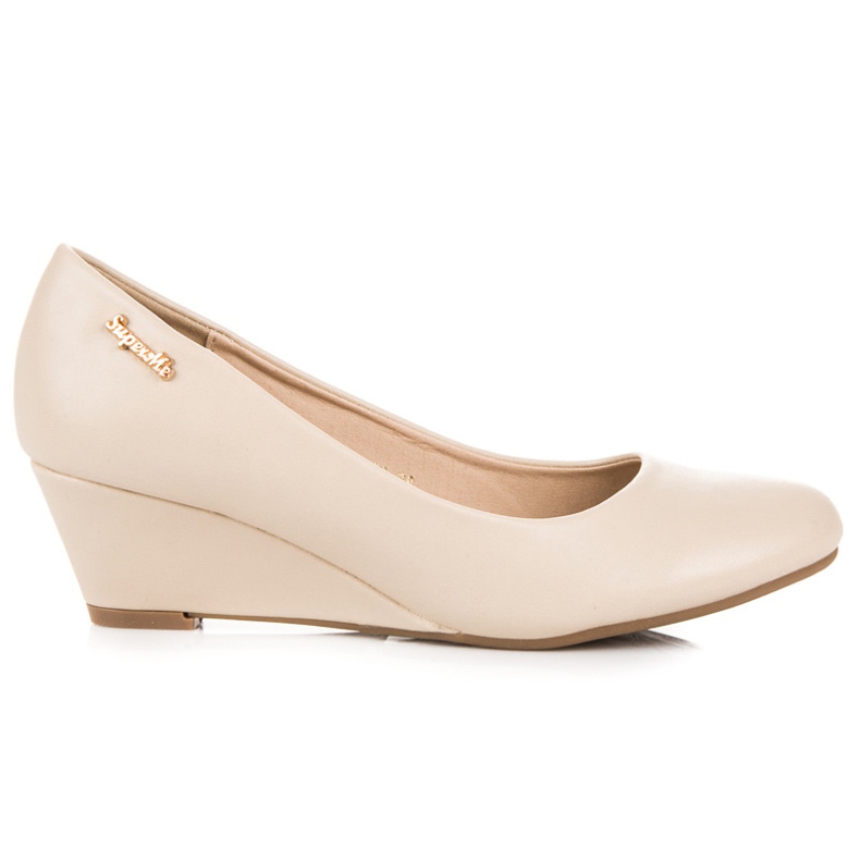 Super Me Beige wedge pumps