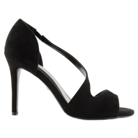 Pumps exposed asymmetric black