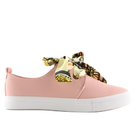 Sneakers laced with a pink ribbon XL09P Pink