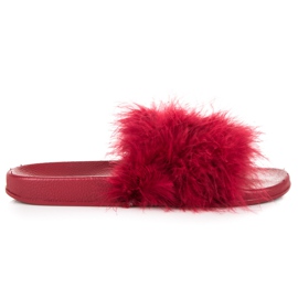 Slippers with fur red