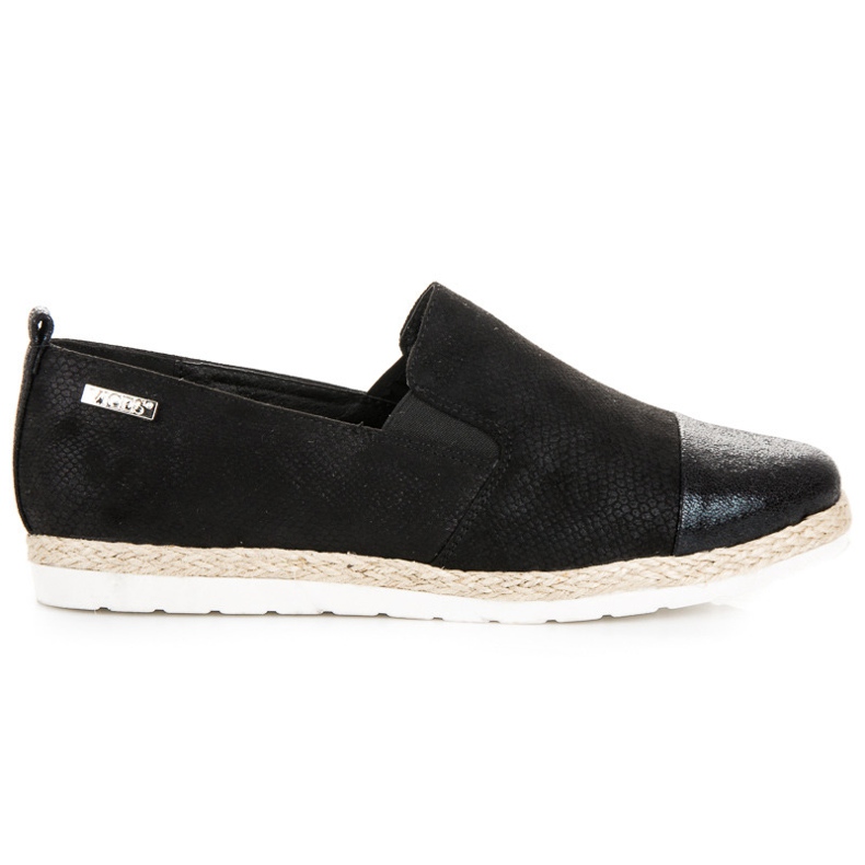 Slip-on women's shoes vices black