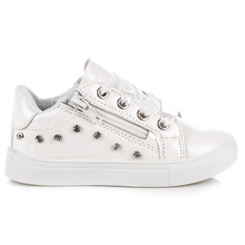 White Sneakers With Ribbon White Sneakers With Ribbon