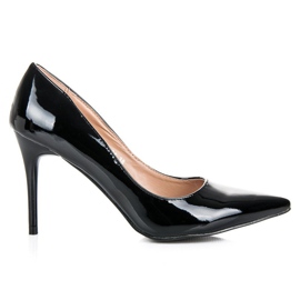 Small Swan Black lacquered heels