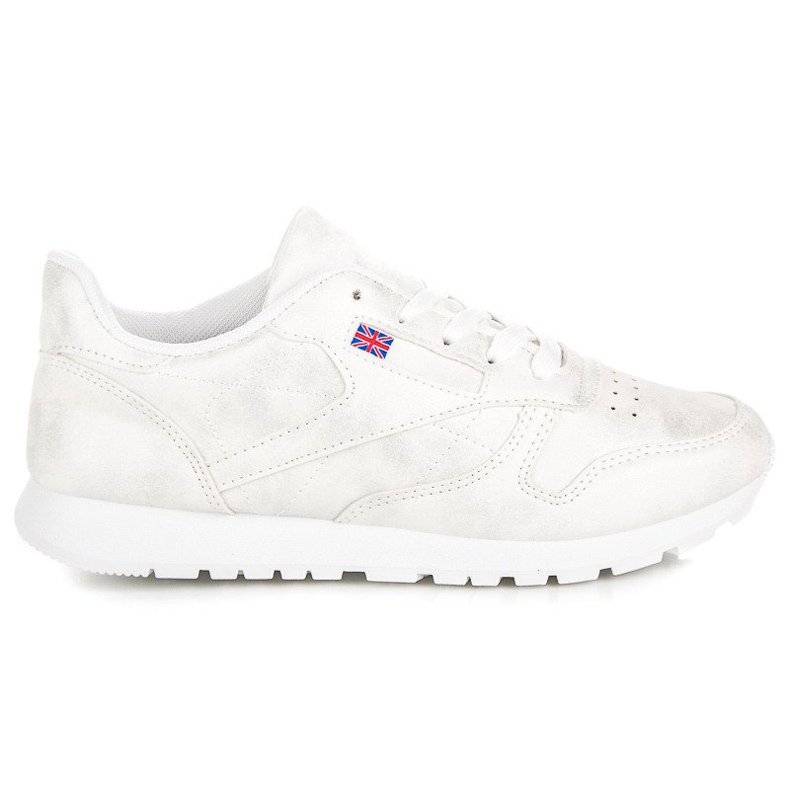 White sports shoes White sports shoes