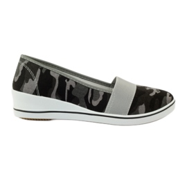Mckey 182 wedge-heeled camo sneakers green