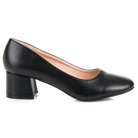 Renda Black pumps with low heels