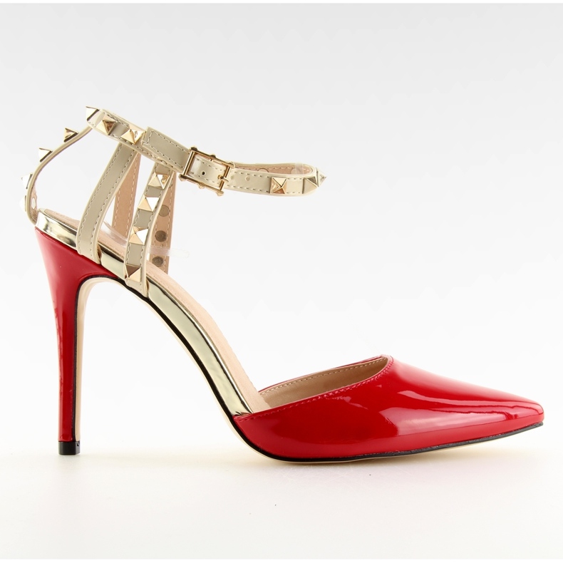 Pumps on a pin with studs red At