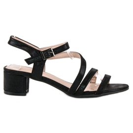 Ideal Shoes Flat sandals black