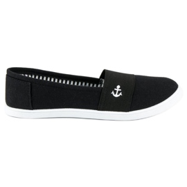McKey Black slip-on sneakers