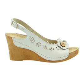 Gregors 648 Wedge Sandals white