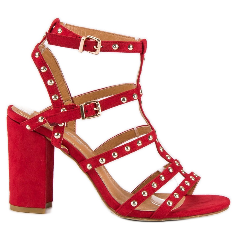 Bestelle Red sandals on a post