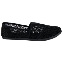 Black lace ballerinas