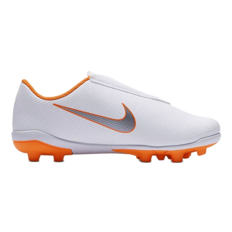 Nike Mercurial Vapor 12 Club Ps V Mg Jr AH7351-107 football shoes white white Nike Mercurial Vapor 12 Club Ps V Mg Jr AH7351-107 football shoes white white