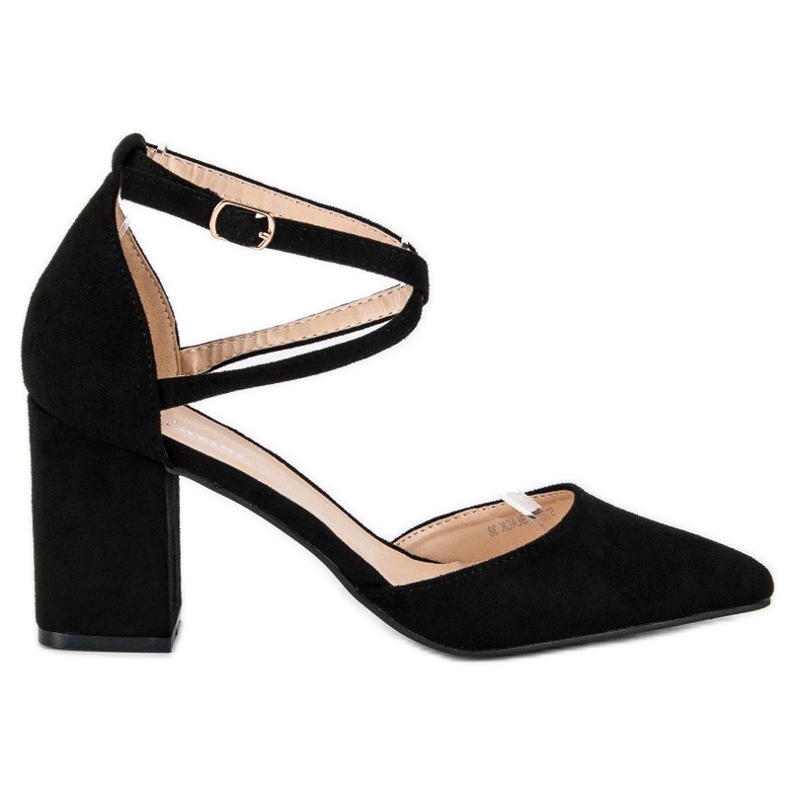 Seastar Pumps with a belt black