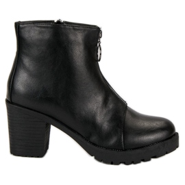 Small Swan Classic black boots