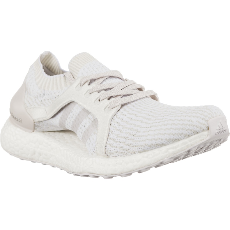 Adidas Ultra Boost 879 white