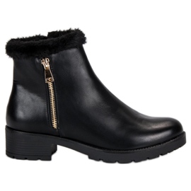 J. Star Fashionable boots with fur black