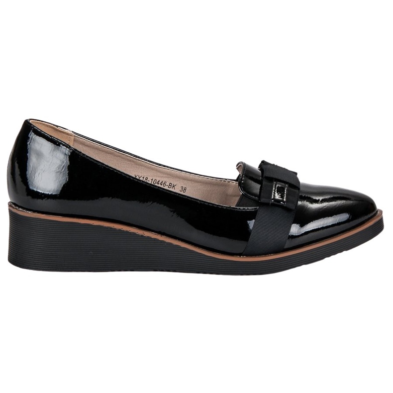 Lacquered ballerinas VINCEZA black
