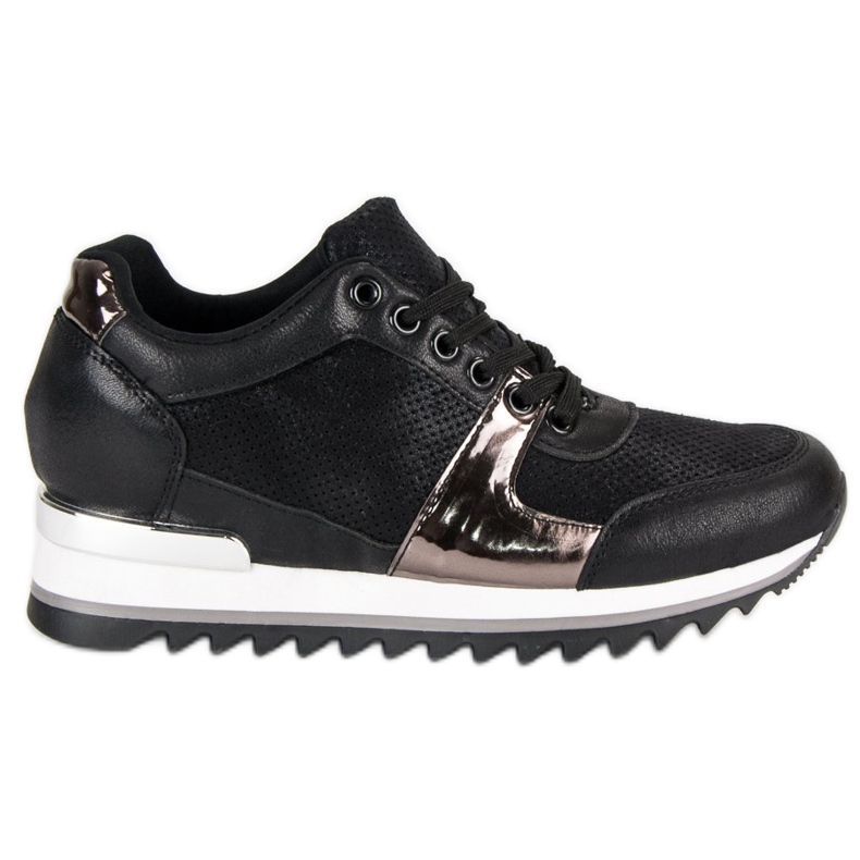 Tied sports shoes black Tied sports shoes black