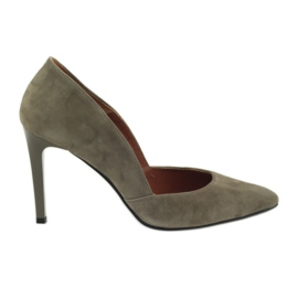 Pumps on a high heel Neścior 092 brown