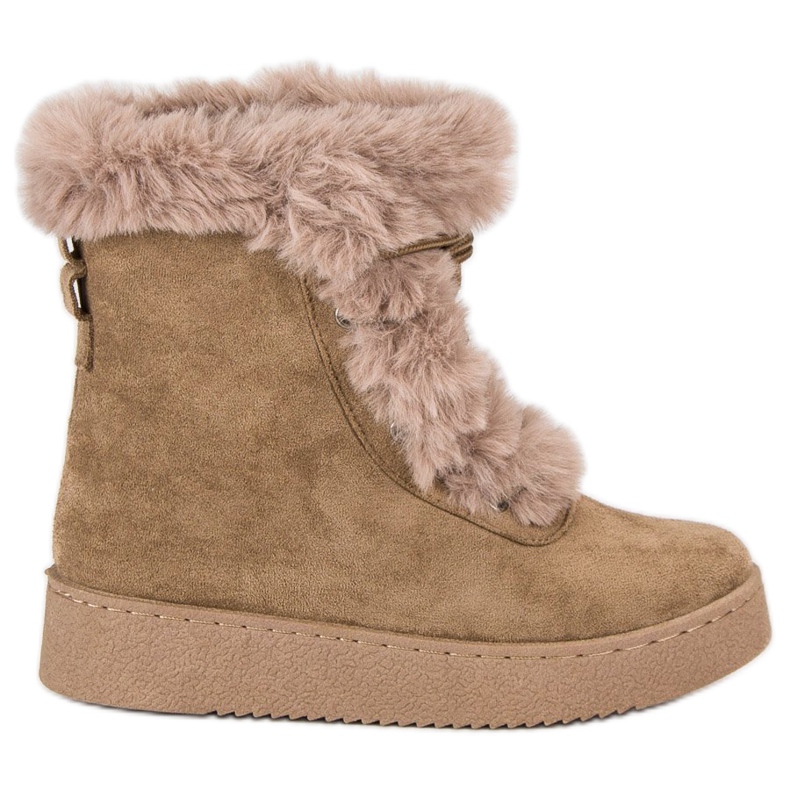 Brown tied snow boots