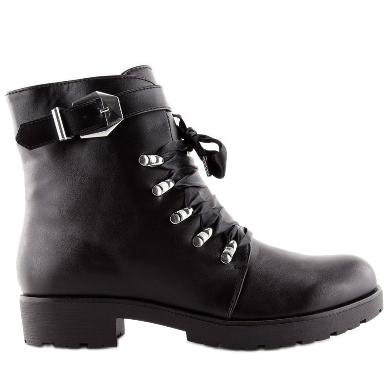 Black boots and a ribbon black FC-H125 Black
