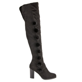 Elegant musketeer boots black